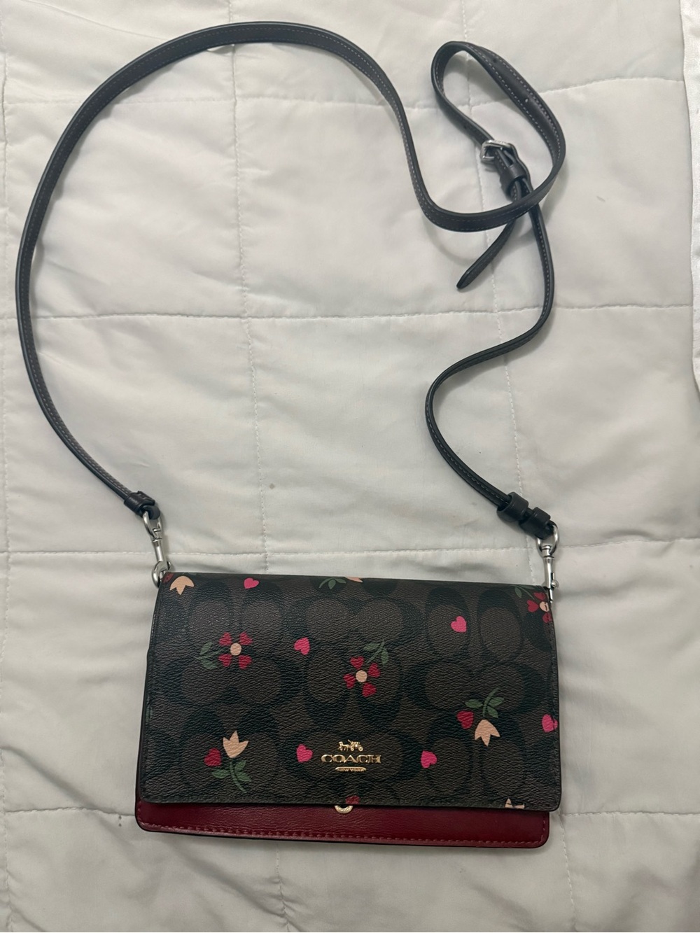 Coach Brown Signature Floral Heart Wallet with Gold Logo - Picture 3 of 4